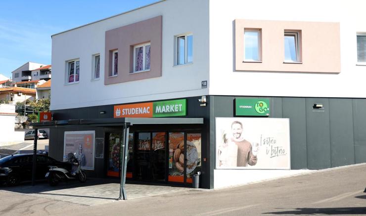 Studenac se ispričao studentima i obećao im platiti potraživanja