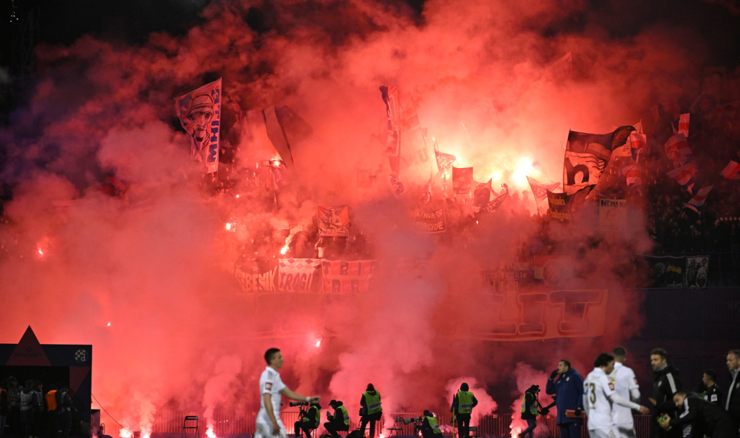  Dinamo - Hajduk. bakljada navijača Hajduka
