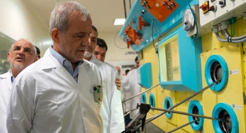 Masoud Pezeshkian posjetio Iransku organizaciju za atomsku energiju u Teheranu