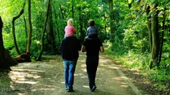 Istospolni parovi mogu zajedno pristupiti procjeni za posvojitelje