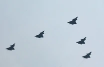 Nevidljivi zrakoplovi J-20 Chengdu, Foto: Maxim Shemetov/Reuters