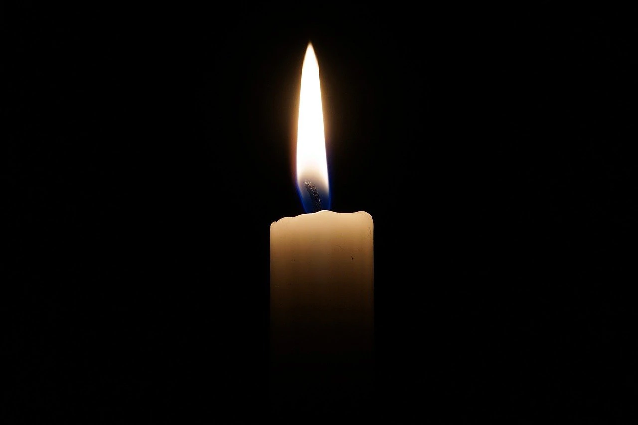 candle 2038736 1280 20210405131736