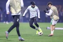 Zagrijavanje nogometaša Betisa, Foto: Matija Habljak/PIXSELL