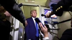 Trump razgovara s novinarima u zrakoplovu Air Force One na putu natrag u Washington