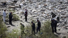 Policija obavlja očevid, u blizini Kelcyrea u Albaniji