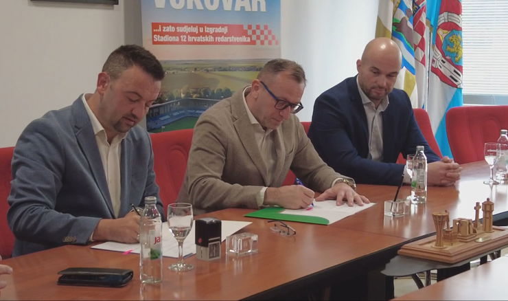 Tvrtka Pevex donira Vukovaru 100.000 eura za izgradnju stadiona