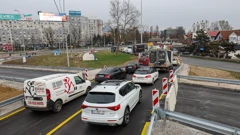 Prometna gužva na Jadranskom mostu