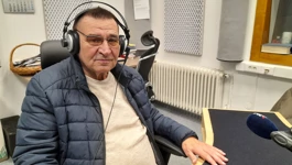 Miljenko Mišljenović u studiju Radio Rijeke