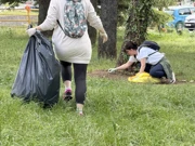 Nakon dvorišta škole čistilo se i po okolnim ulicama i zelenim pojasevima, Foto: Vedrana Lisica Pavlović/Radio Rijeka
