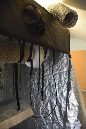 Oduzeti predmeti i droga, Foto: PU/OBŽ