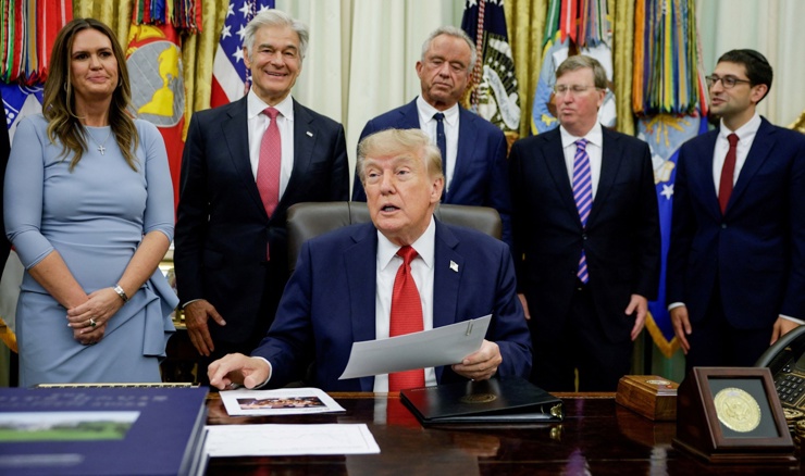 Trump će isplatiti 90 dolara starijim građanima uključenim u Medicare
