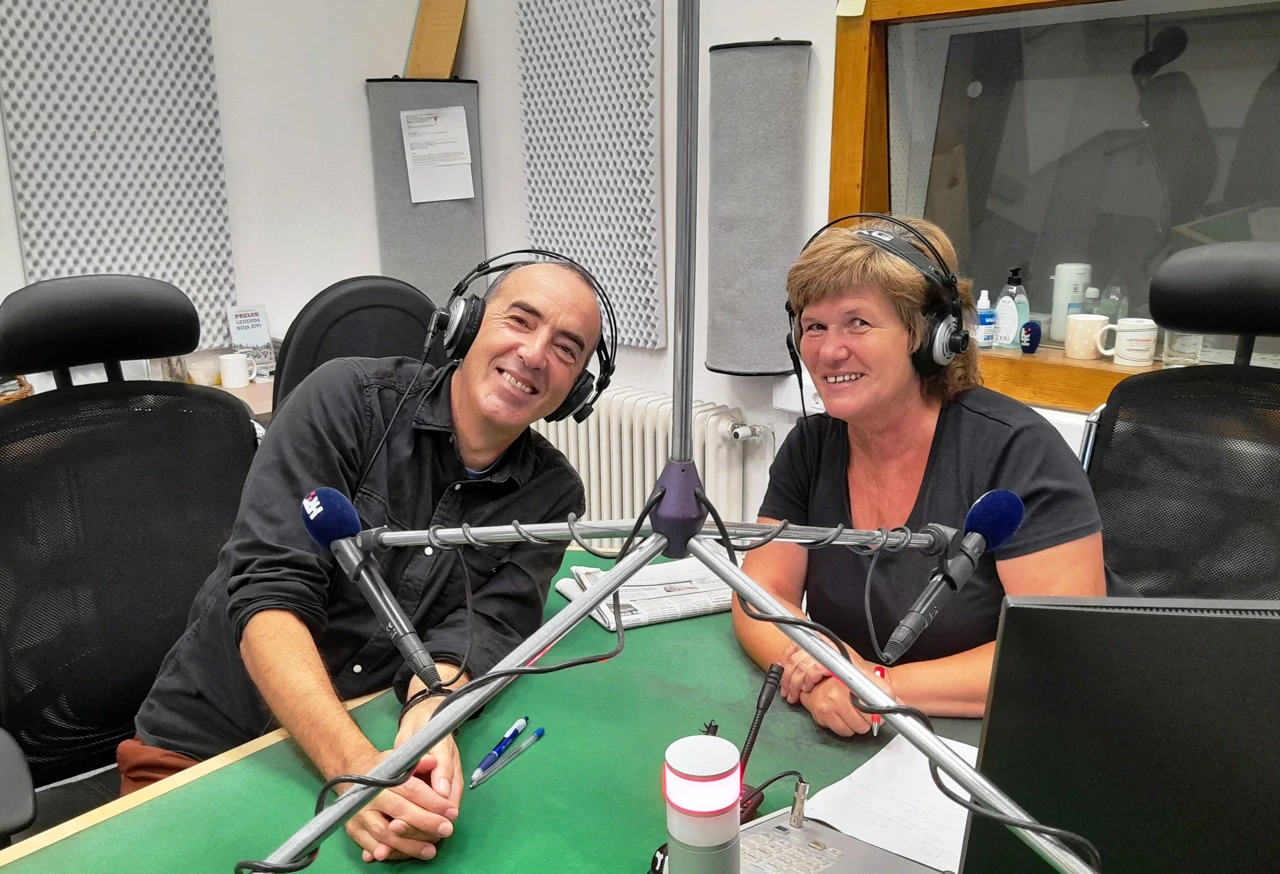 Žak Valenta i Neva Funčić u studiju Radio Rijeke