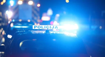 Dvije mlađe muške osobe poginule na motociklu kod Benkovca