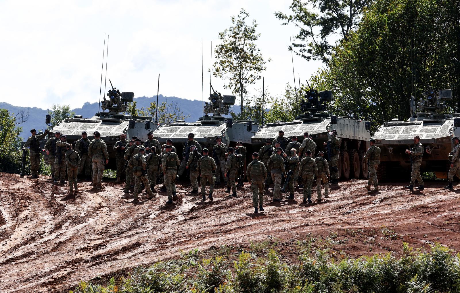 MOD: Internationale Militärpolizeiübung auf dem Trainingsgelände in der Nähe von Slunj 1 pxl 170925 138565238 20251025112146