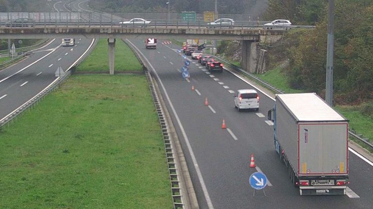 Teška prometna nesreća na A6: Poginule dvije osobe, prekinut promet