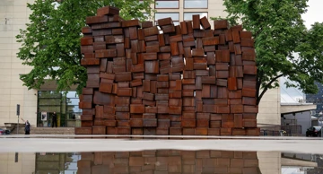 Spomenik žrtvama holokausta i ustaškog režima