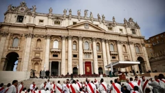 Ispred bazilike sv. Petra , Foto: Yara Nardi/REUTERS