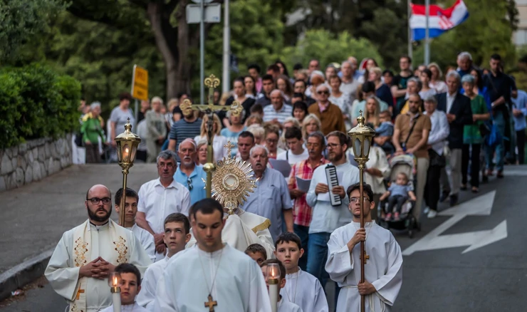 Procesija na Tijelovo/Arhiva
