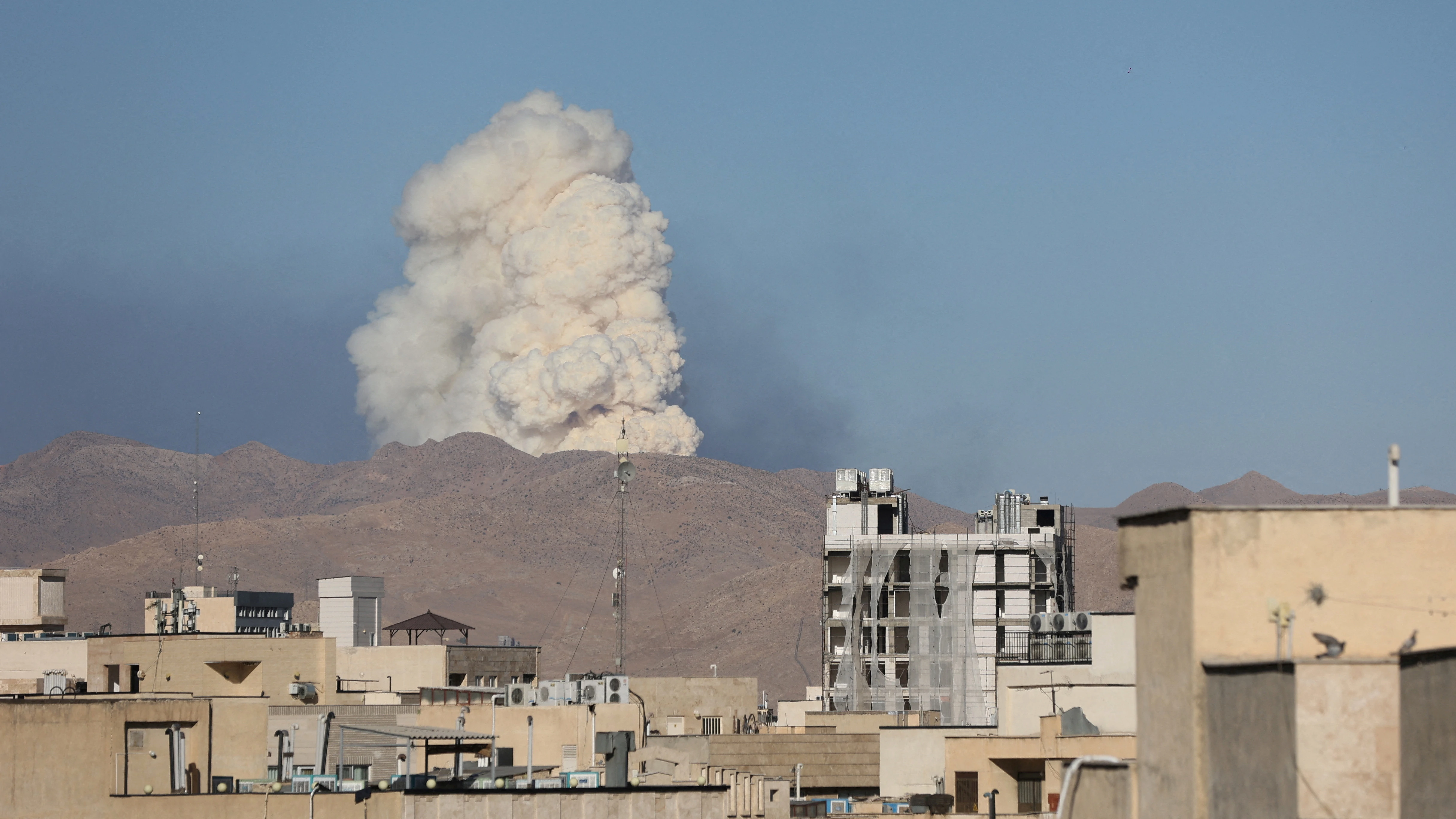 Nastavljaju se napadi na Iran unatoč najavama primirja