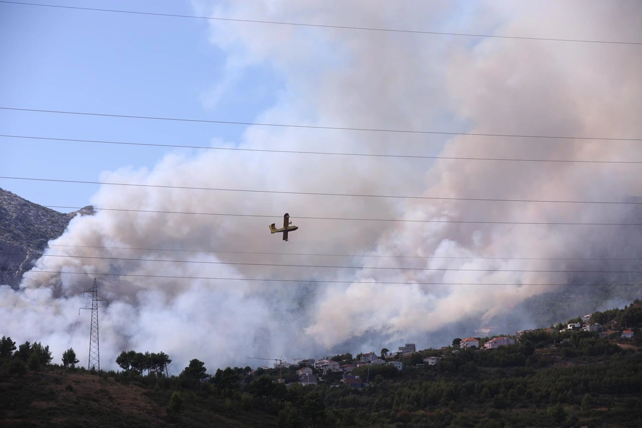 Požar na području Solina, Foto: Ivo Čagalj/PIXSELL