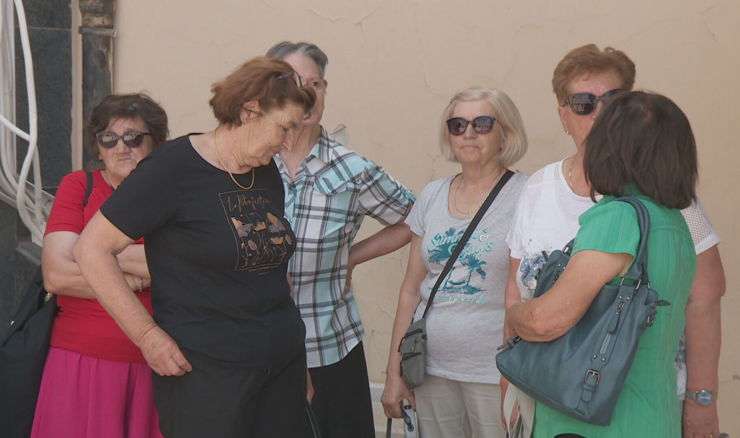 Agonija bivših radnica Revije