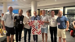 Delegacija HNS-a bodrila Vekić na Australian Openu