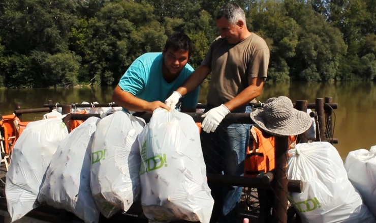 Bakterije protiv plastike