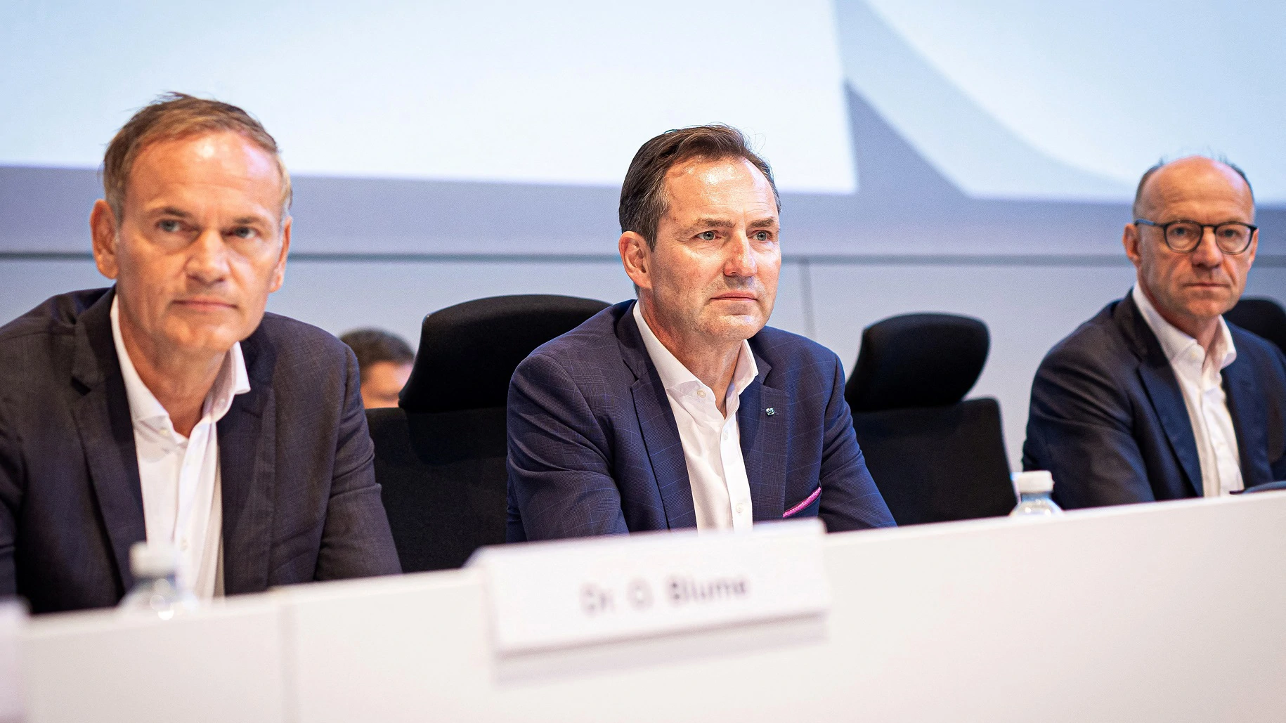 Šef financija VW-a nagovijestio zatvaranje tvornica, radnici ga izviždali