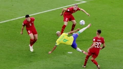  Richarlison zabija drugi gol Brazila protiv Srbije 