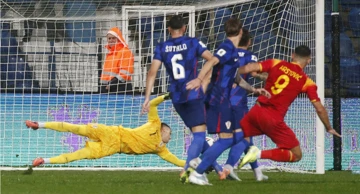 Dvoboj Crne Gore i Hrvatske