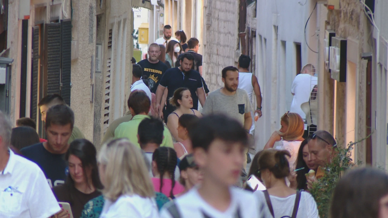 U Šibeniku se traži krevet više, smještaju dupkom puni, Foto: Dnevnik/HRT