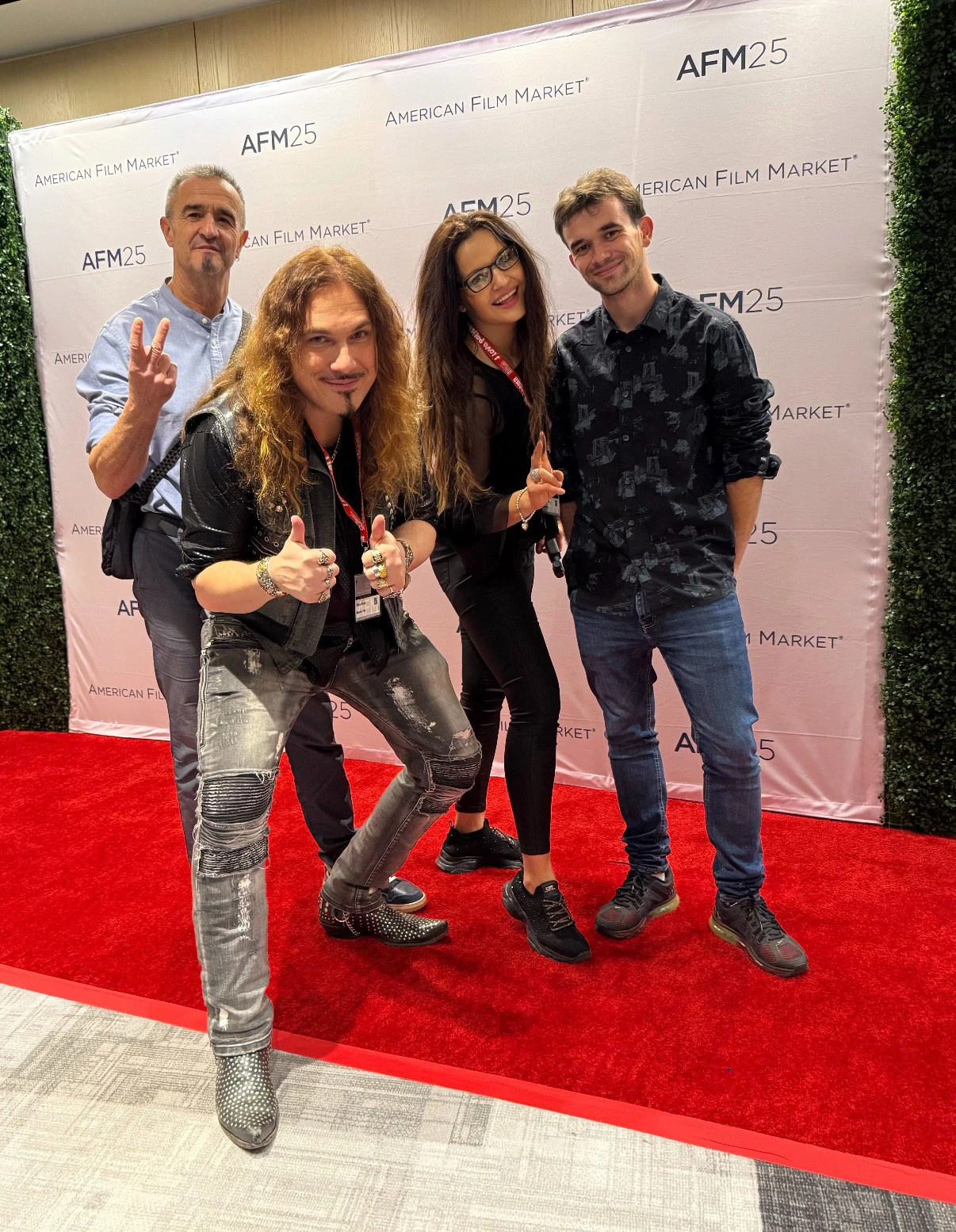 Steve Ravić s ekipom