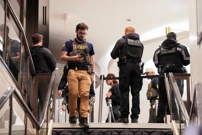 Trump evakuiran s večere dopisnika Bijele kuće nakon mogućih pucnjeva, Foto: Ken Cedeno/REUTERS