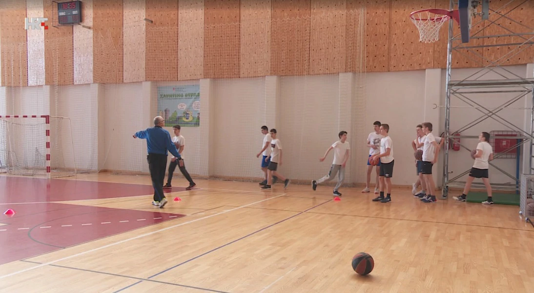  Profesori tjelesne i zdravstvene kulture snalaze se na različite načine