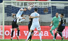 Menalo postiže gol , Foto: Goran Mehkek/CROPIX
