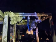 U selu Roviška izgorjela dva kontejnera Mirka Divjaknije, Foto: Ljudi za ljude/Branka Bakšić Mitić