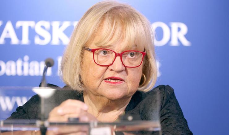 "Vlada ne priznaje probleme u ostvarivanju ženskih reprodukt