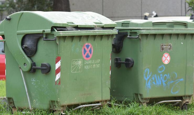 Zadar: Vozači Čistoće traže veće plaće, iz tvrtke kažu povećane su za 17 posto
