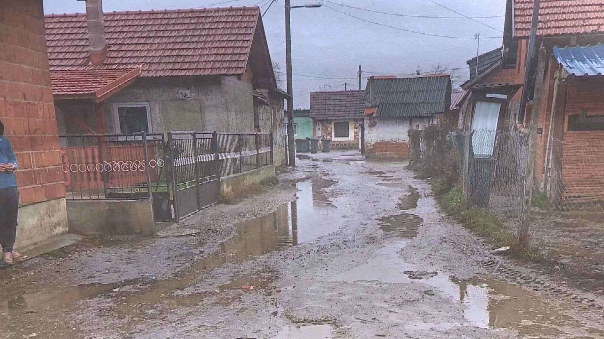 Život u romskom naselju: Bez vode, struje i kanalizacije