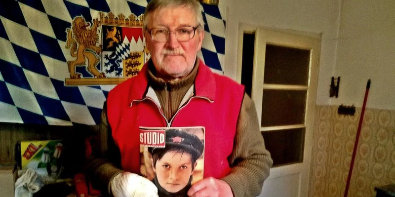 Predrag Burić (59) čuva uspomenu na vremena kada je, zbog uloge Srećka, bio lice s naslovnice popularnog tjednika Studio (Foto: Nenad Lučić / HRT - Radio Rijeka), Foto: -/-