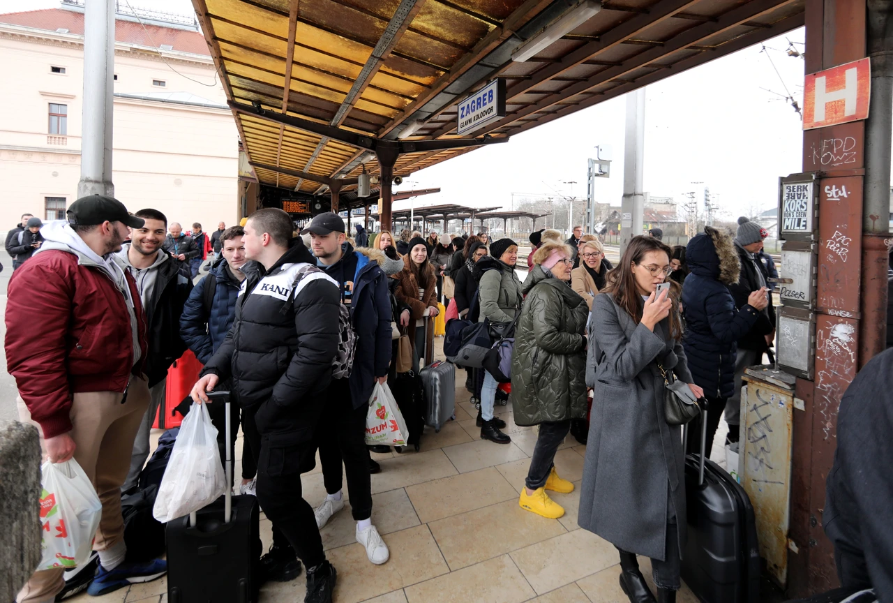 Gužve na zagrebačkom Glavnom kolodvoru, Foto: Emica Elvedji/PIXSELL