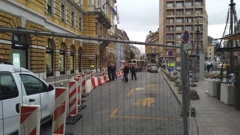 Nekoliko različitih ograda u Adamićevoj