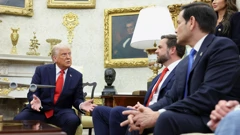Donald Trump u Ovalnom uredu