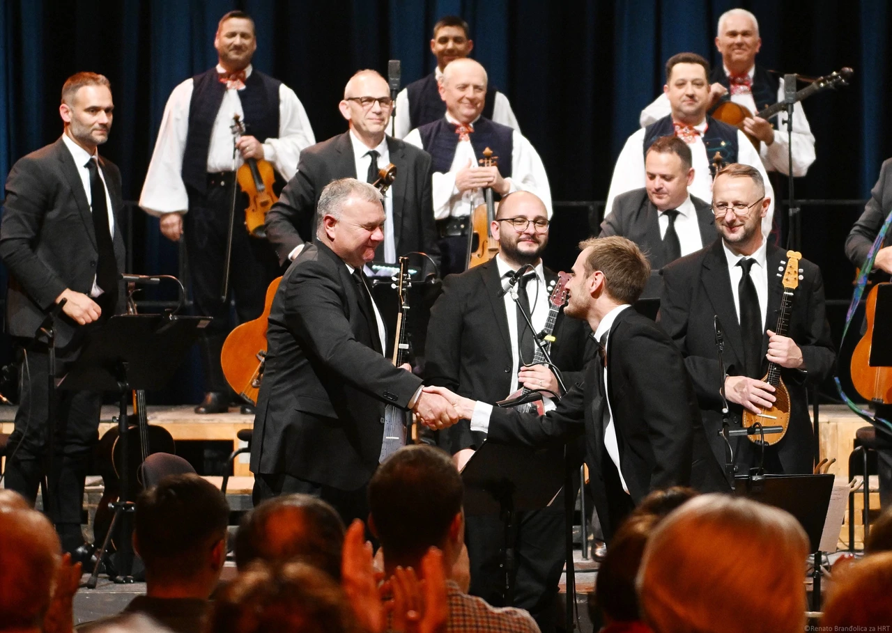 Dubravko Češnjak, Jurica Petar Petrač, Tamburaški orkestar HRT-a, Orkestar Ansambla LADO, Foto: Renato Branđolica/HRT