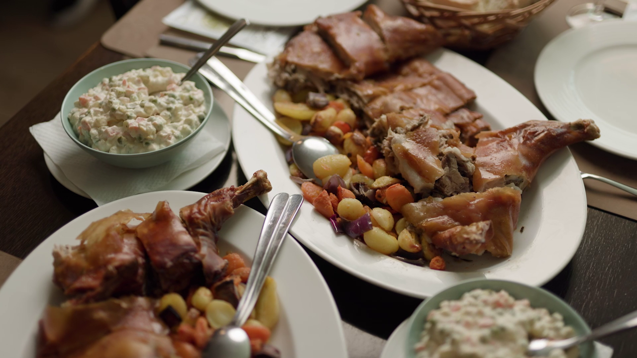 Srijeda, 24. prosinca na Prvom , Foto: Znamo li što jedemo? - Božićni specijal/dokumenarna serija 