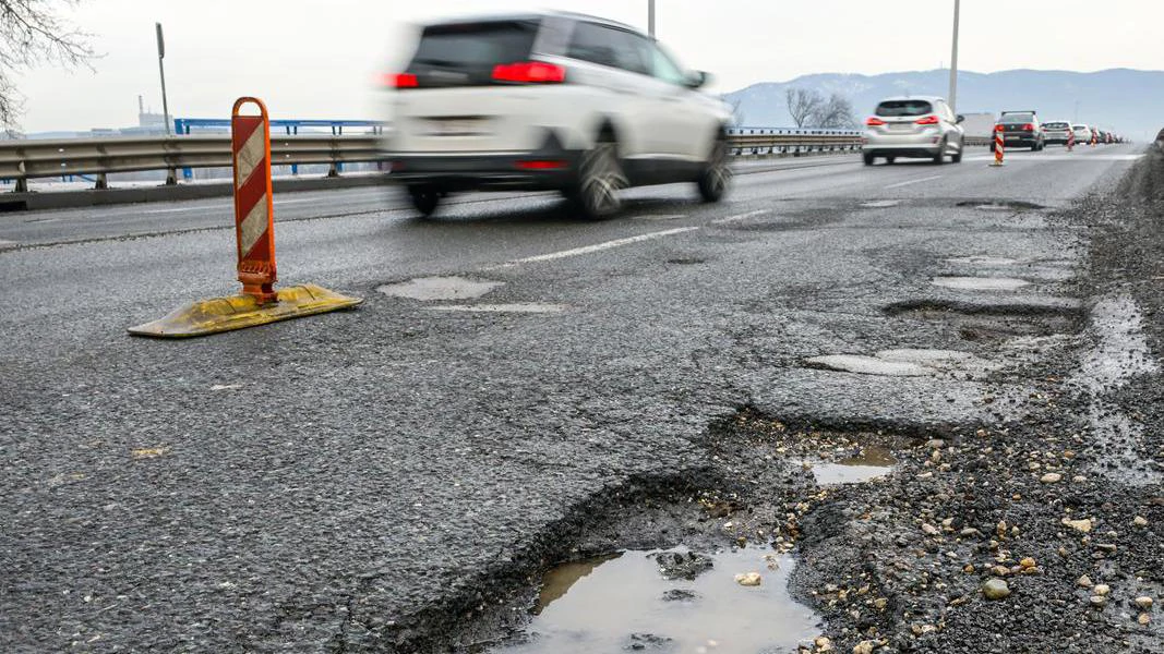 Počela sanacija na Av. Većeslava Holjevca, Foto: Igor Soban/PIXSELL