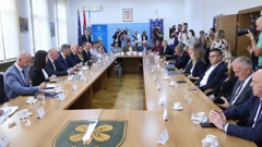 Sastanak o sanaciji nelegalno odloženog otpada u Gospiću, Foto: Sanjin Strukic/PIXSELL
