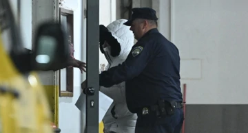 Privođenje uhićenih povezanih sa slučajem bolnice u Jankomiru