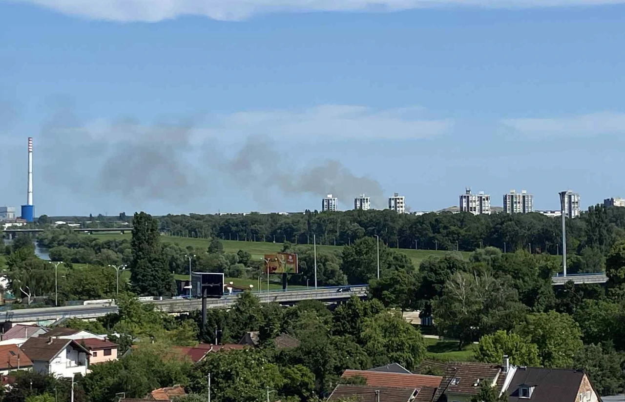 Na Jakuševcu izbio požar