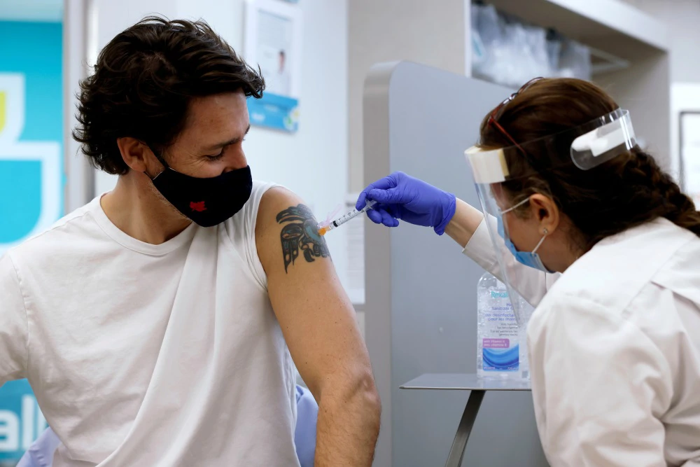 Kanadski premijer Justin Trudeau cijepljen je cjepivom AstraZeneca